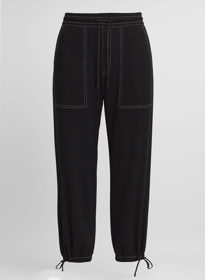 The Indian Garage Co Men Relaxed Fit Solid Patch Pocket Mid-Rise Jeans - Image 3